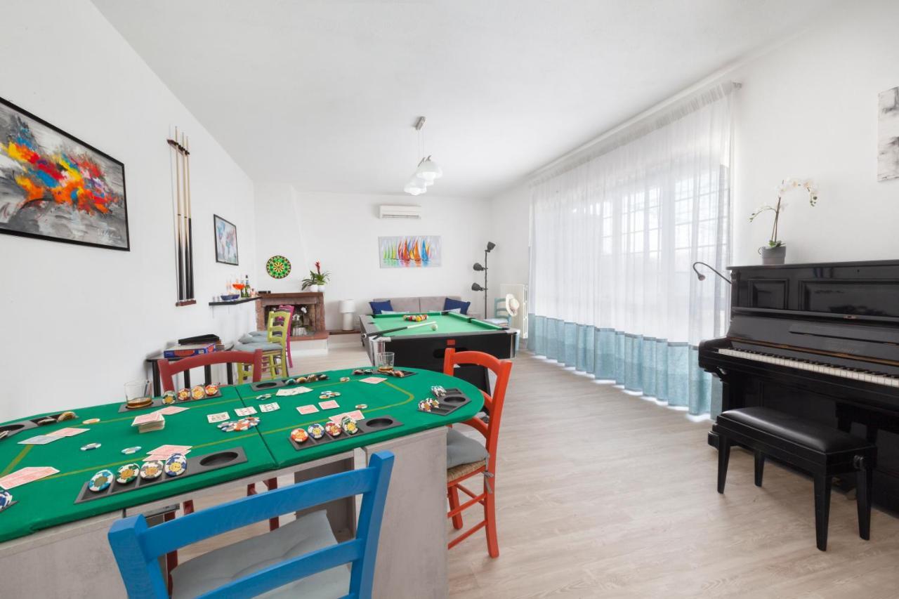 Estate4Home - Villa Luisa Play&Pool サンタガータ・スイ・ドゥエ・ゴルフィ エクステリア 写真