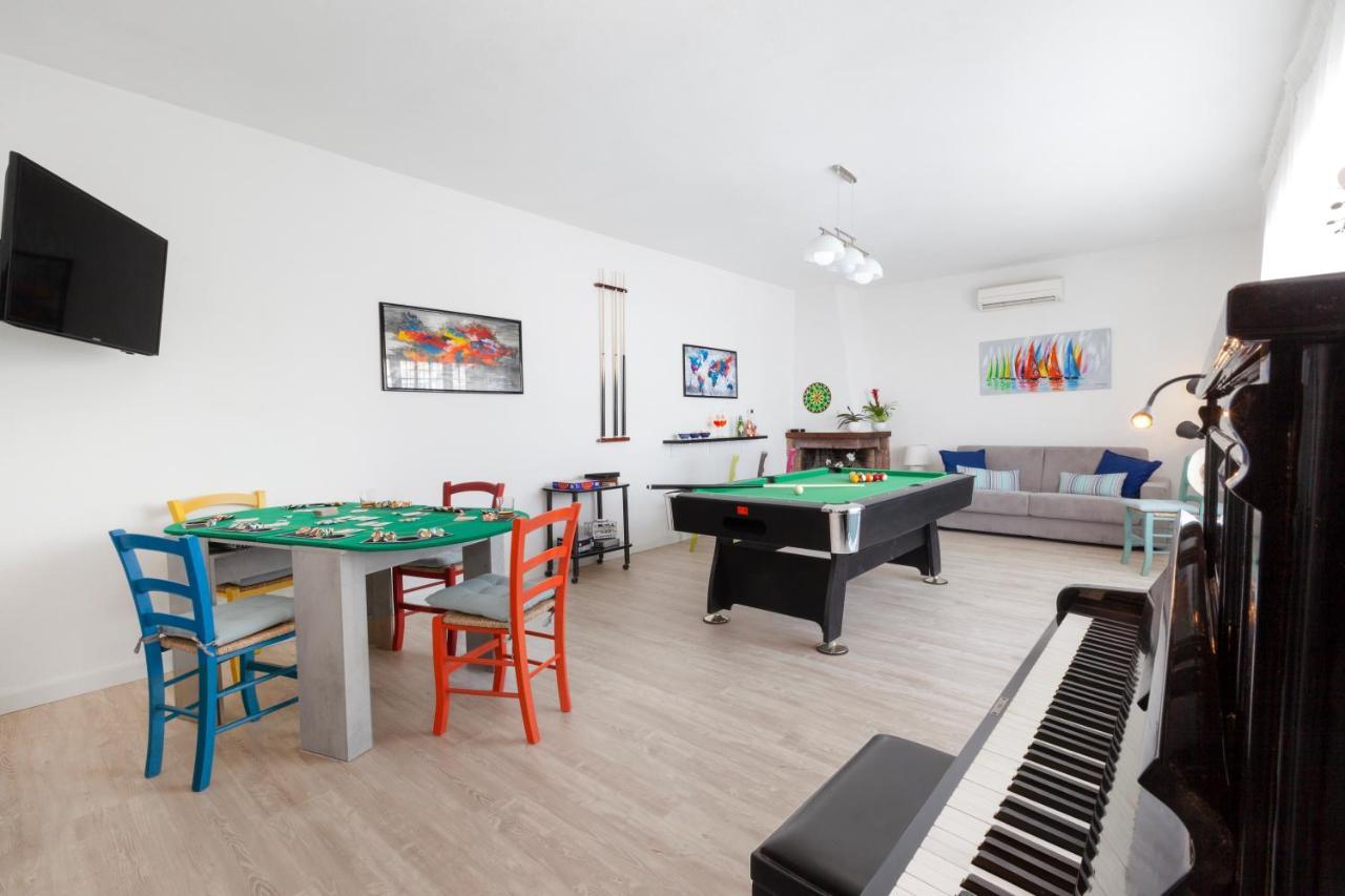 Estate4Home - Villa Luisa Play&Pool サンタガータ・スイ・ドゥエ・ゴルフィ エクステリア 写真