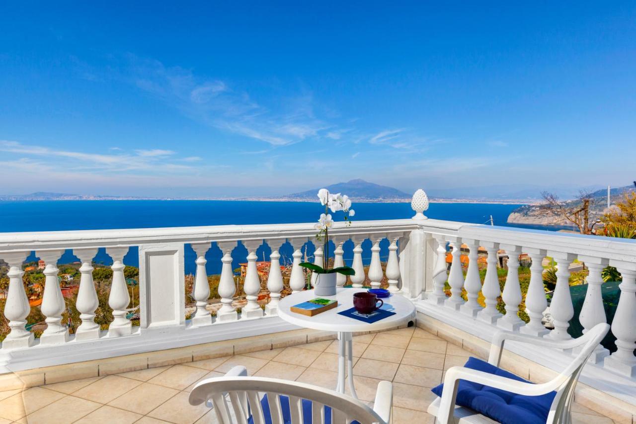 Estate4Home - Villa Luisa Play&Pool サンタガータ・スイ・ドゥエ・ゴルフィ エクステリア 写真