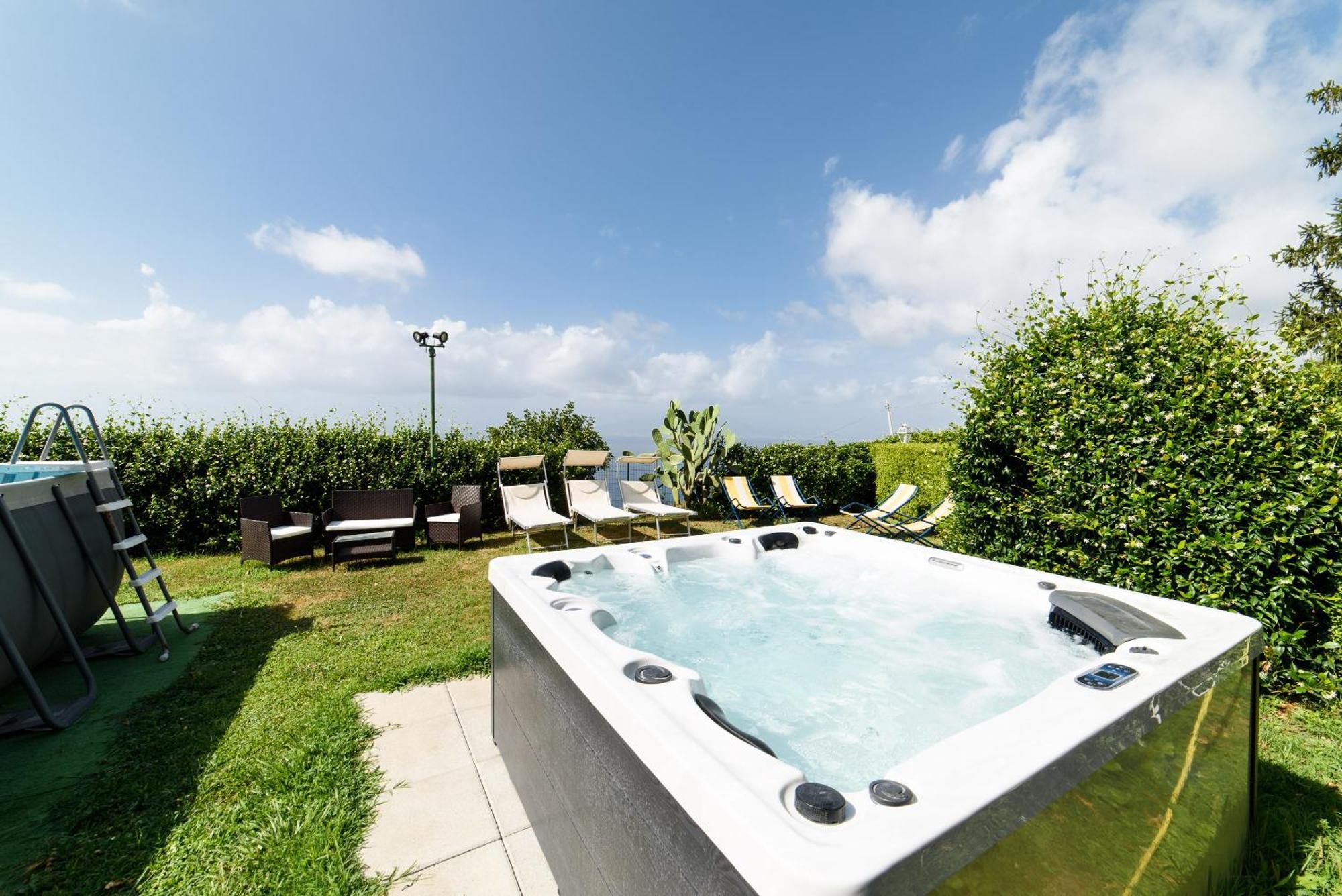 Estate4Home - Villa Luisa Play&Pool サンタガータ・スイ・ドゥエ・ゴルフィ エクステリア 写真